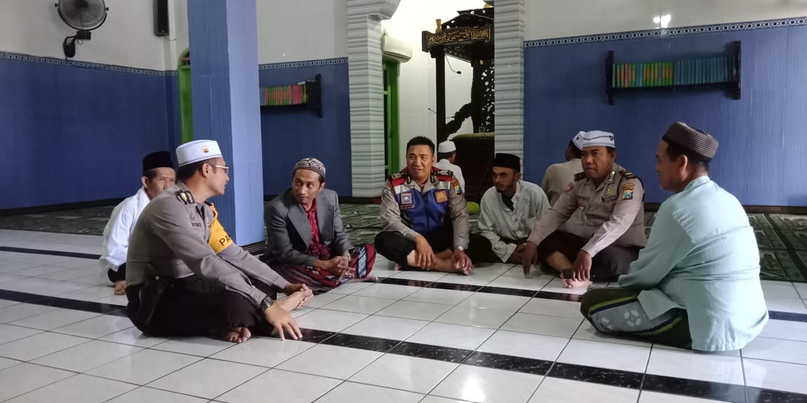 AKP. Haryoko Widhi SH, Safari Sholat Jumat di Masjid Al Hidayah.