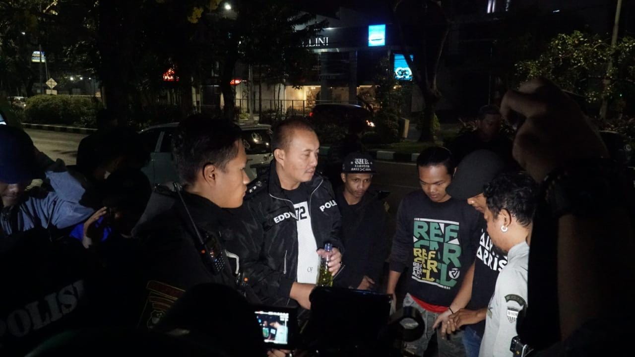 Tim Respati Grebek 9 Pemuda Pesta Miras, 1 Diantaranya Dipenjara Karena Bawa Sabu.