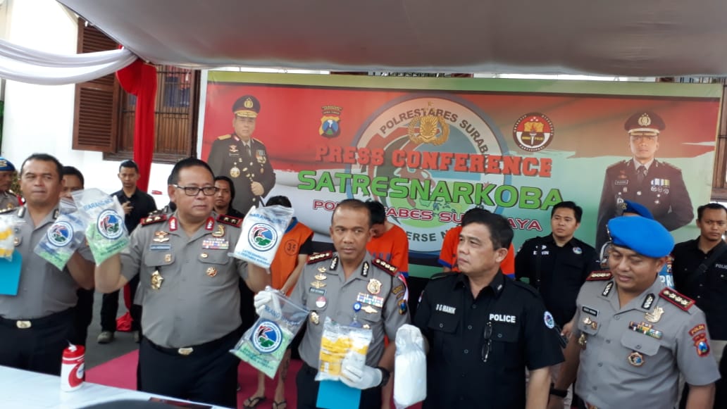Pemilik 2,2 Kg Sabu dan 4.115 Ekstasi, Disergab Satreskoba Polrestabes Surabaya.