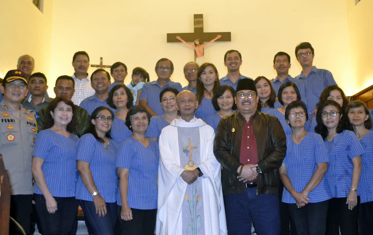 Bareng Forkompinda Pantau Gereja, Wakil Bupati Bondowoso Jamin Natal dan Tahun Baru Aman.