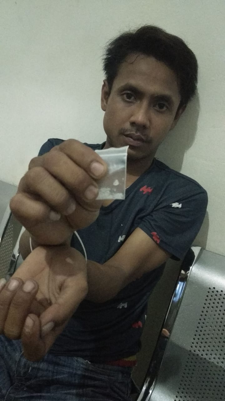 Bawa Narkoba, Arek Klimbungan di Bekuk Polisi.