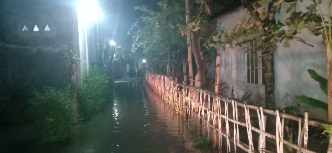 12 Jam, 3 Desa Masih Terendam Banjir, di Kecamatan Rejoso.