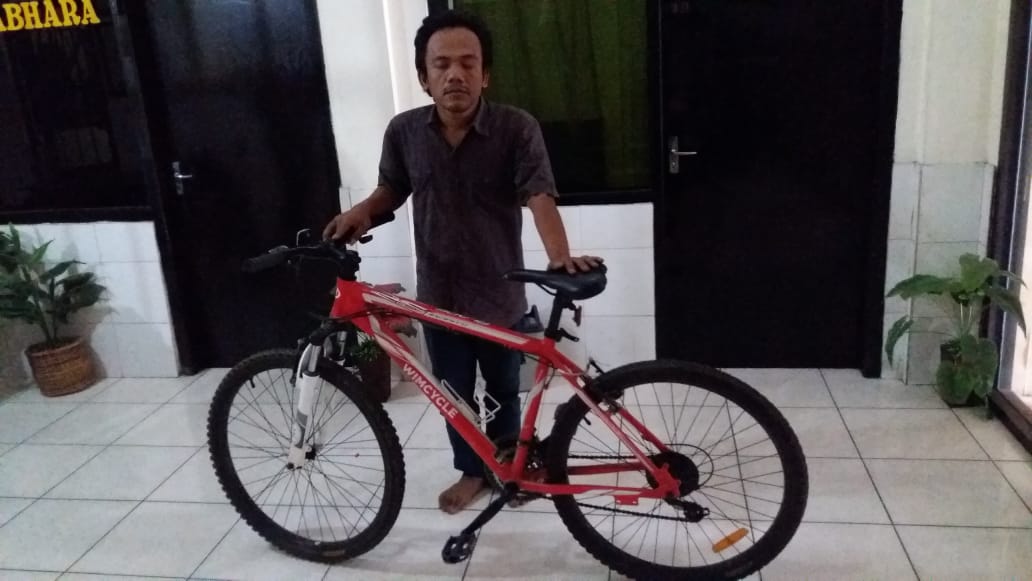 Sikat Sepeda di CFD Taman Bungkul, Pengamen Asal Kalianyar Diringkus.