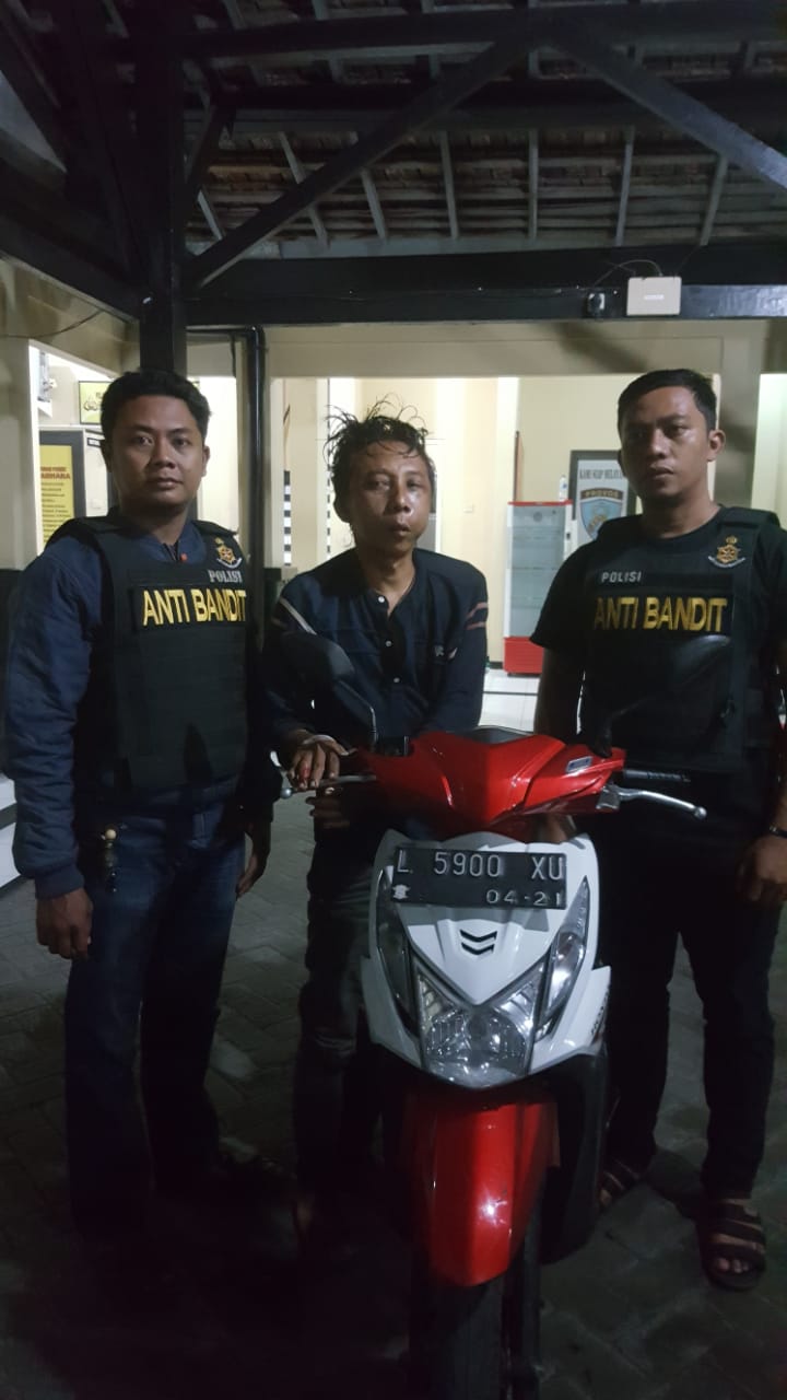 Apes, Baru Naiki Motor Curian, Pelaku Curanmor Dihajar Warga.