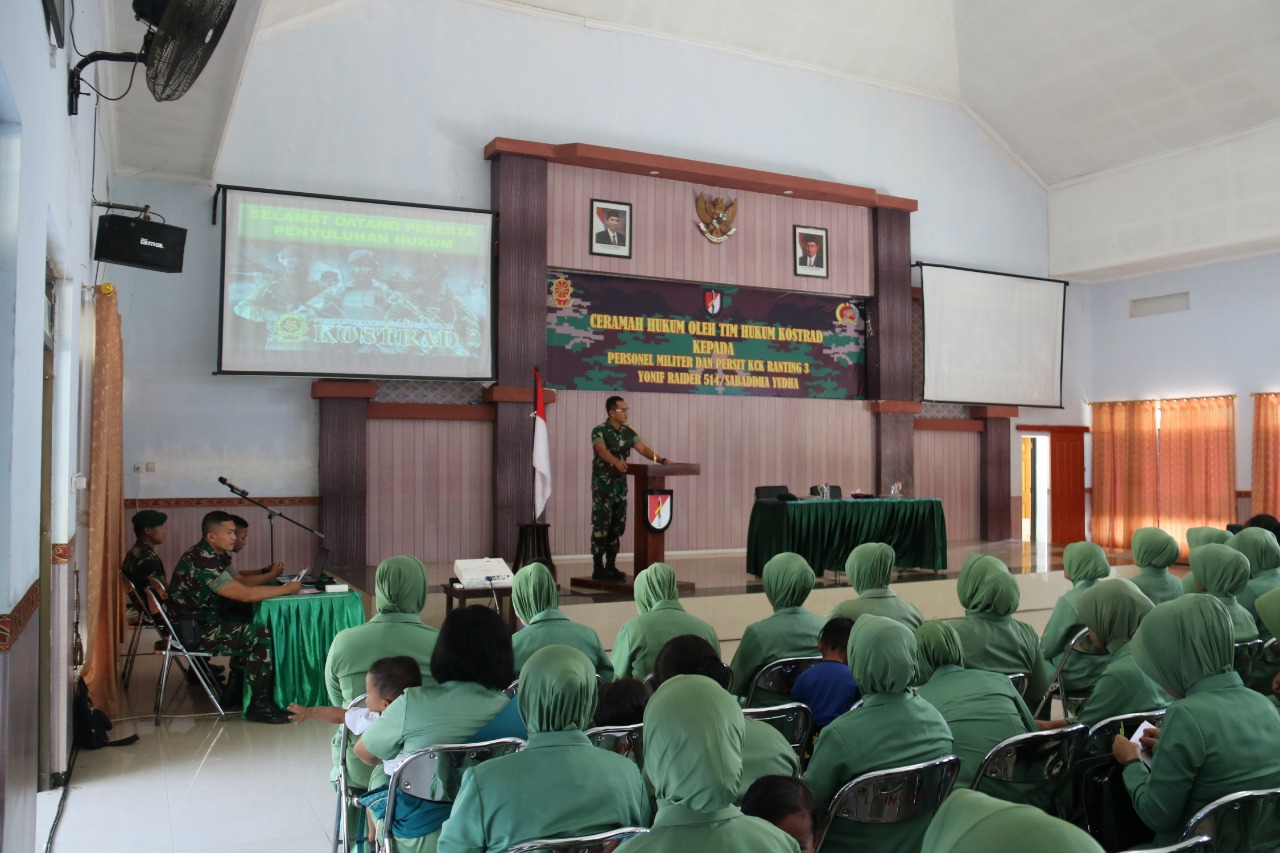 Tim Hukum Kostrad, Beri Penyuluhan Pada Prajurit dan Persit Yonif 514 Raider.