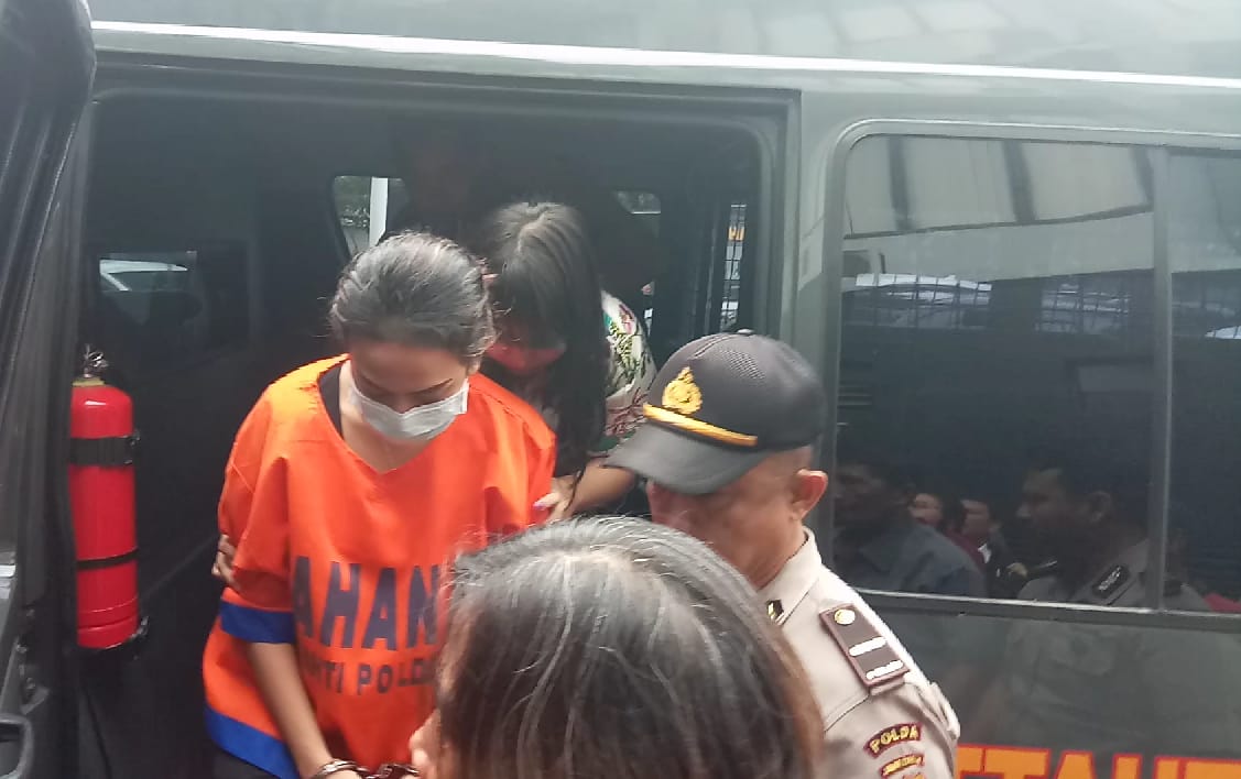 Pelimpahan Tahap II Sempurna, Vanessa dan Uang 35 Juta Diserahkan Ke Kejari Tanpa HP, CD, Sprey .