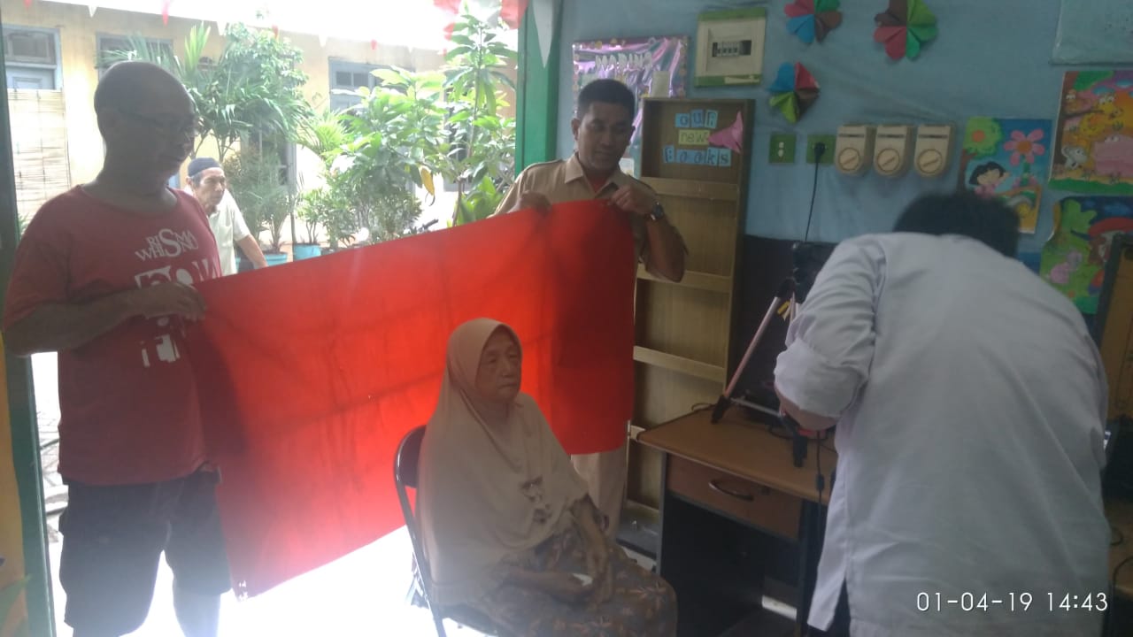 Dispenduk Kota Surabaya, Jemput Bola Layani Disabilitas Rekam E-KTP di RW-RW.