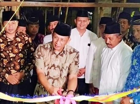 Wakil Bupati Blitar, Resmikan Musholla Desa Kemloko.