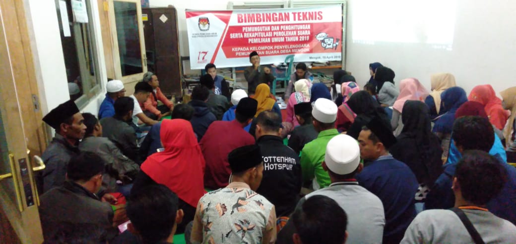 Jelang Pilpres dan Pileg, PPK Kecamatan Pujer Gelar Bintek.