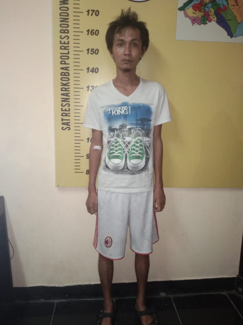 Saat Diperiksa Masuri Cokot BD Sabu Situbondo, Satresnarkoba Bondowoso Langsung Ciduk Sang Bandar Erwin A. 