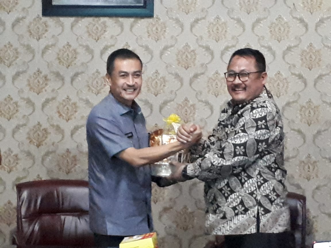 Tingkatkan Ekonomi Masyarakat, Wabup Bondowoso Study Banding Olahan Singkong ke Salatiga.