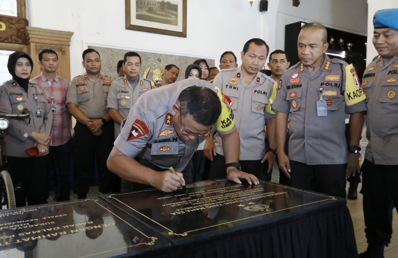 4 Gedung Baru Polrestabes Surabaya, Diresmikan Kapolda Jatim.
