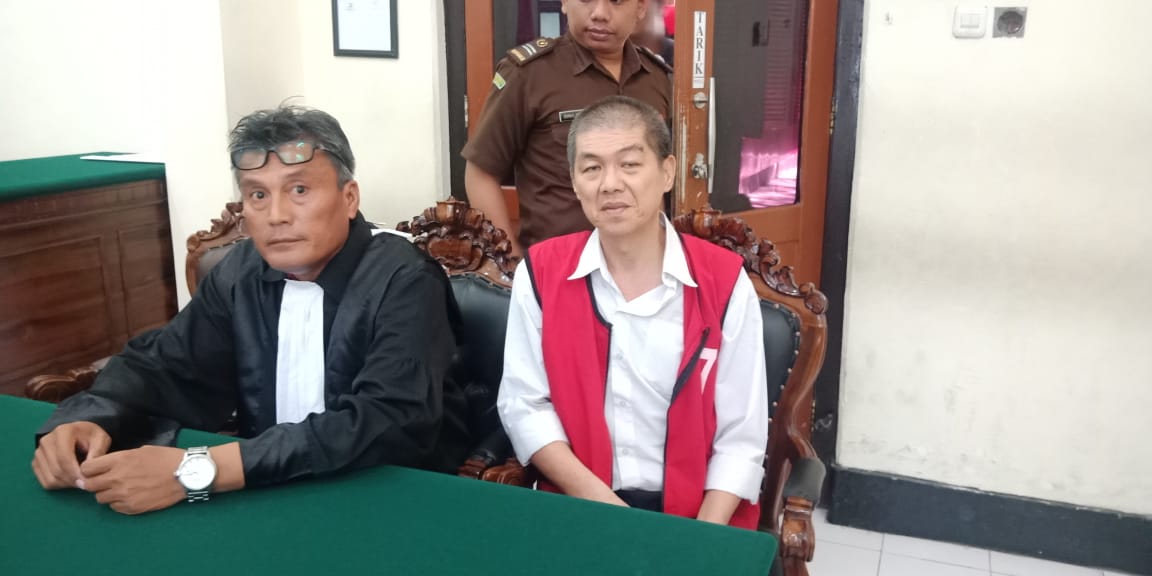 Liang 55 Tahun Warga Bandung Penerima Paketan Sabu 30.04 Kg, Disidangkan PN. Surabaya.