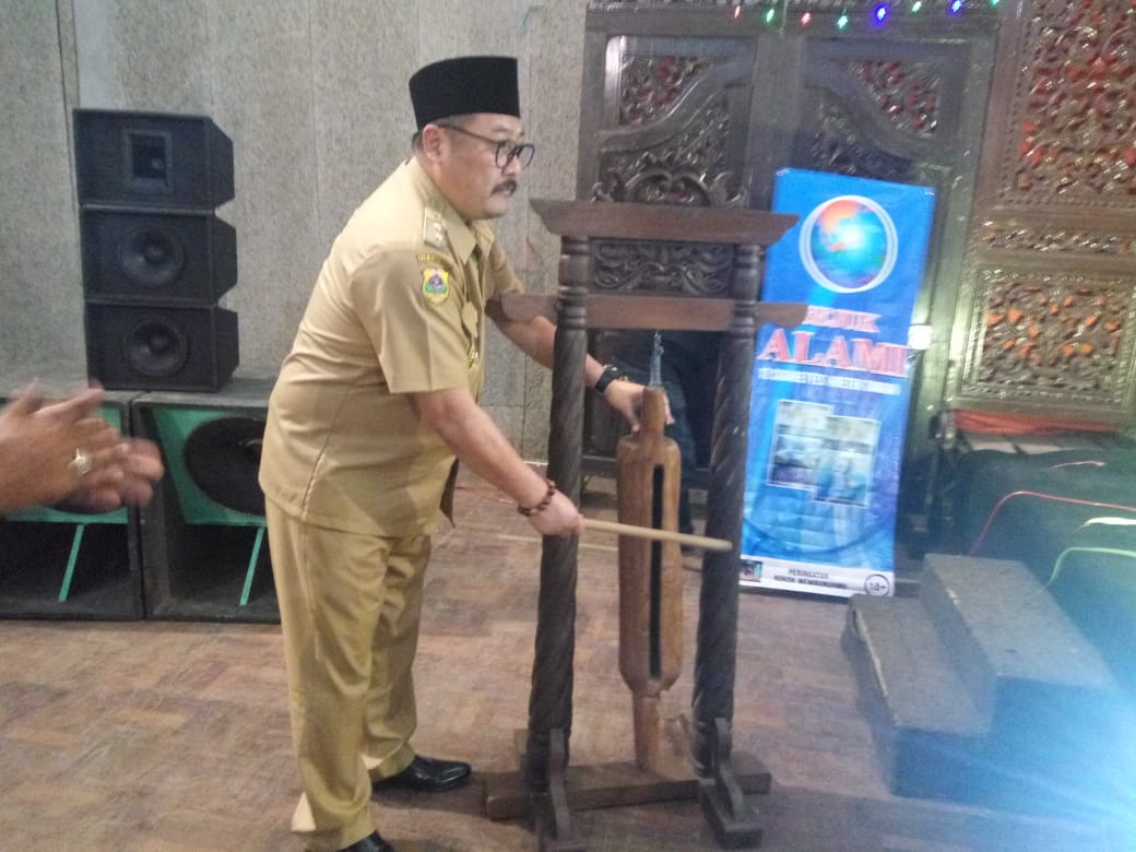 Antique Expo 2019 Bondowoso, Resmi di Buka Wakil Bupati Bondowoso Irwan Bachtiar Rahmat.
