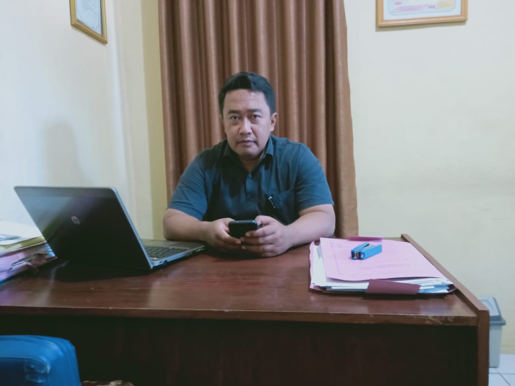 Warga Desa Kenjo Glagah Banyuwangi Geger, Ditemukan Bayi Perempuan di Surau.