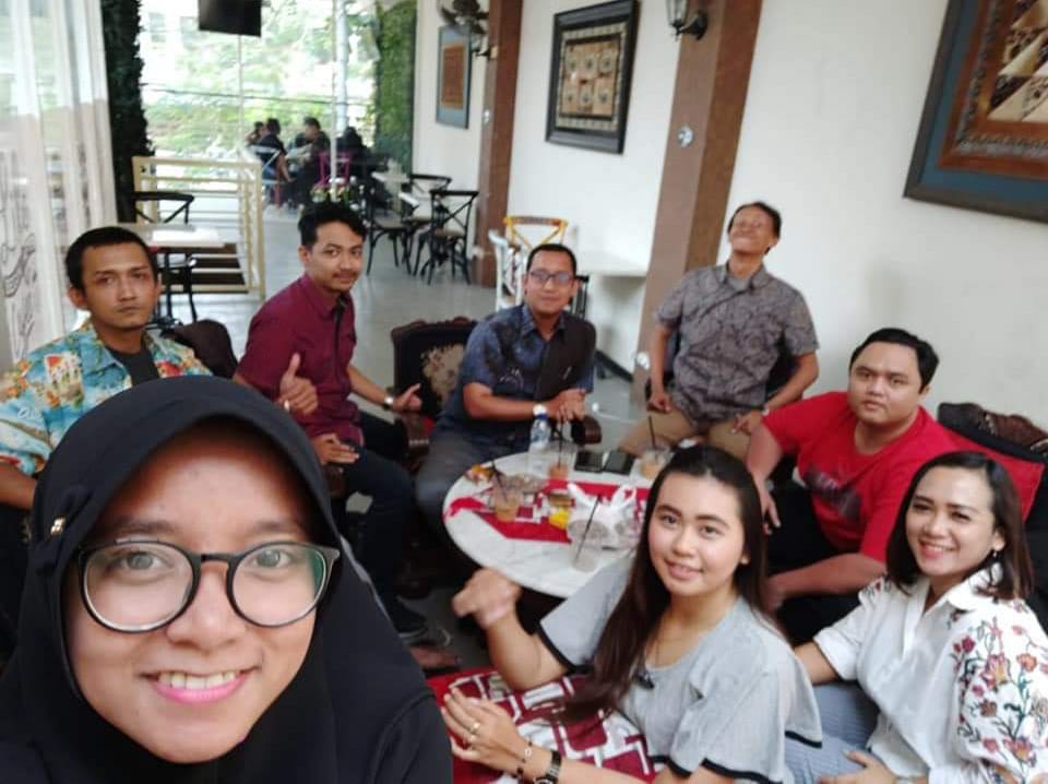 Konsultasi Hukum "Gratis" Sambil Ngopi di.Kedai Kopi Keadilan.