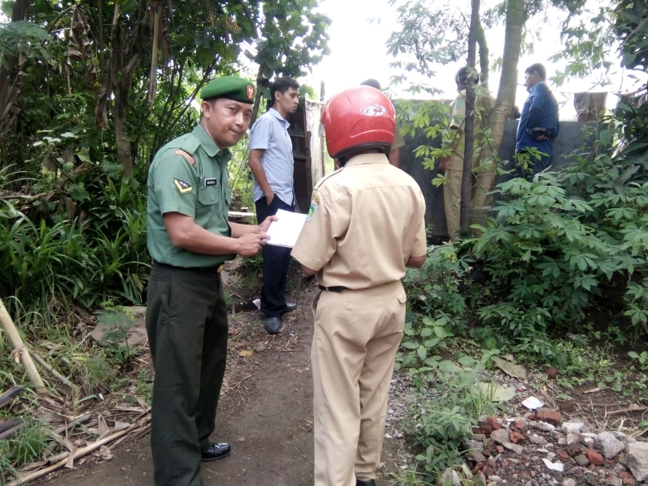 Danramil 0819/15 Winongan, Ikut Monev Sertifikasi Pembangunan DD dan ADD