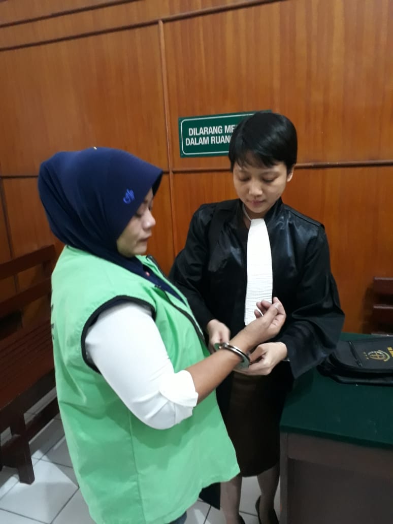 Terima Paket Narkoba dari Malaysia, Niatun Dituntut 20 Tahun Penjara.