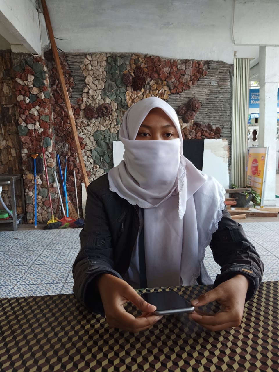 12 Hari Gadis Remaja Ini Kebingungan, Kedua Orang Tuanya Hilang Bak di Telan Bumi.