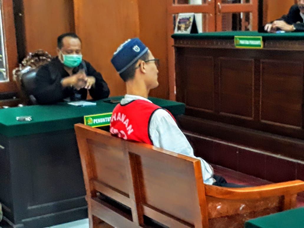 Dituntut 6 Tahun, Hakim Cuma Vonis 10 Bulan, Jaksa Nyatakan Pikir-Pikir.
