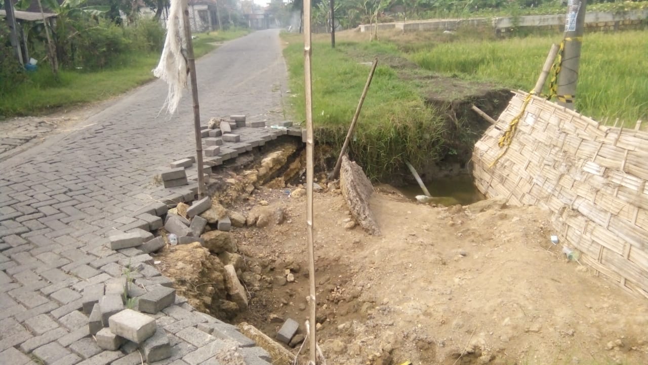 Jalan Rusak Munggugianti Belum Diperbaiki, Ini Kata Kabid Bina Marga PU Gresik.