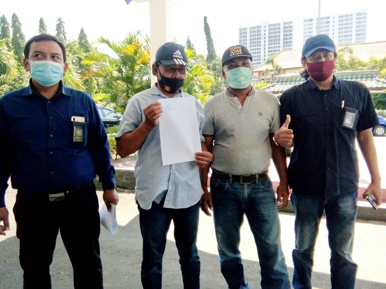 Perangi Korupsi, Korban Dugaan Pungli Resmi Lapor Ke Kejari Gresik.