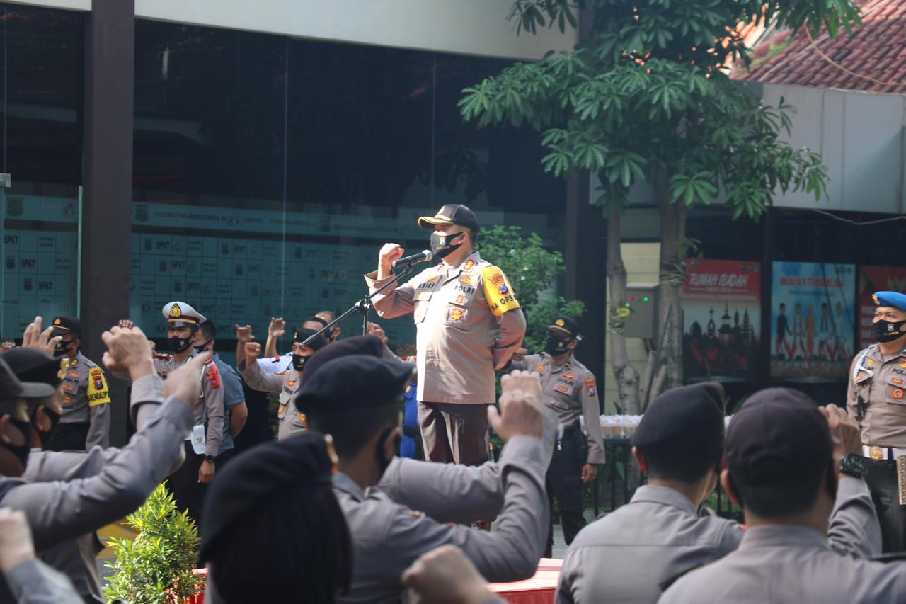 Pimpin Apel Perdana, Ini Pesan Kapolres Gresik Pada Anggota.