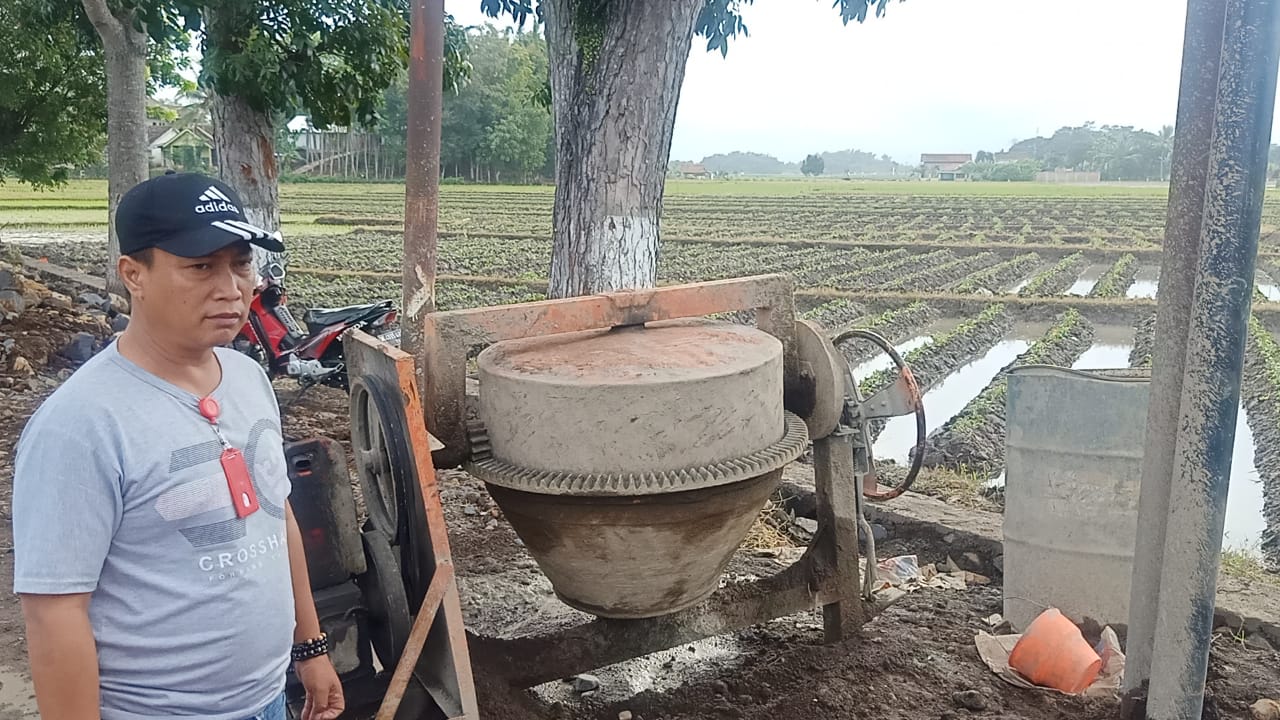 Jadi Tanda Tanya, Proyek Bahu Jalan PU Bina Marga.