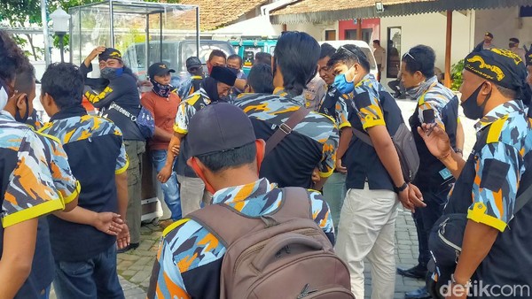 Dilaporkan Pengroyokan, GMBI Demo RSUD Blambangan Banyuwangi.