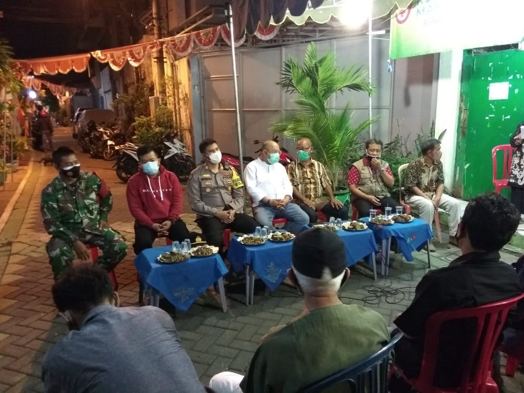 Kapolsek dan Camat Sawahan, Apresiasi Kampung Tangguh Semeru RW 3 Kupang Krajan.