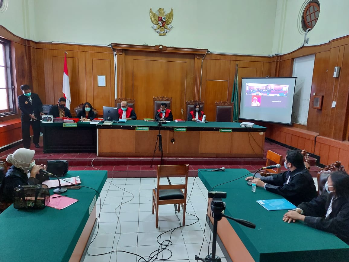 Nenek Siti Asiyah Dituntut 2 Bulan Penjara, PH Terdakwa: Pasal 263 Terbuktinya Dimana?