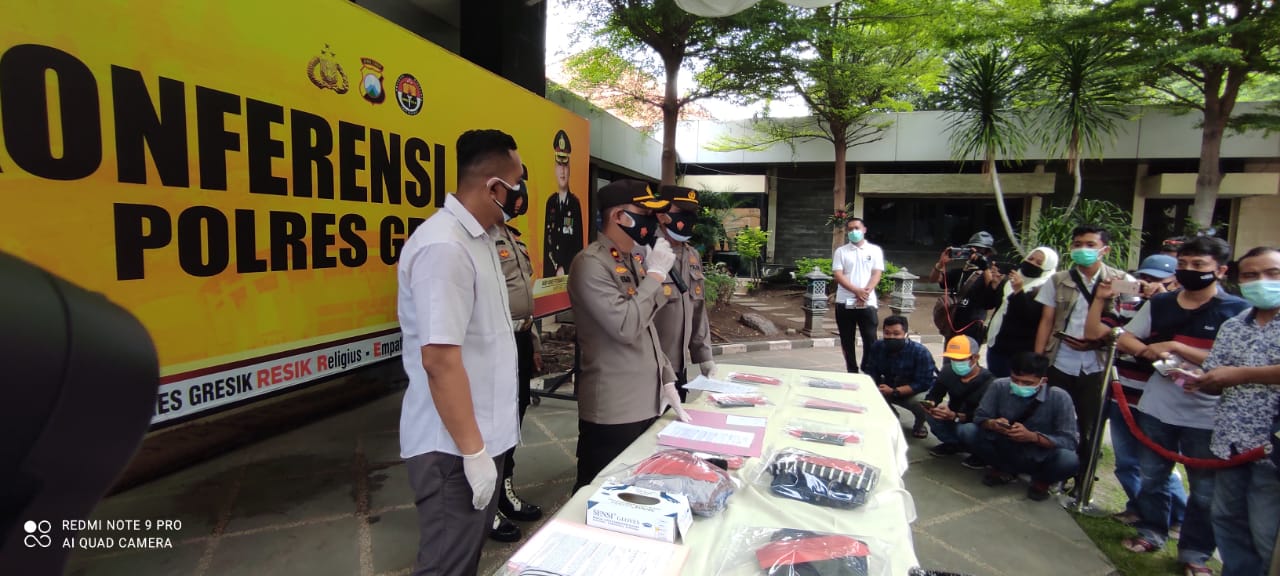 Dibakar Cemburu, 7 Pelaku Persekusi di Alon-alon Gresik, Digelandang Polisi.