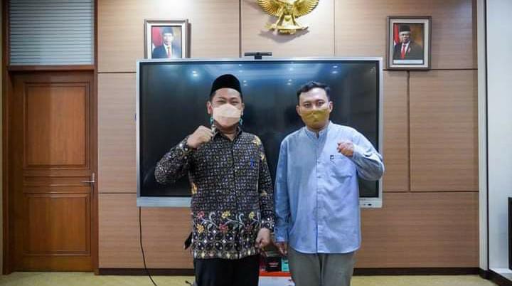 Lulusan S1 Unair Dikalahkan Pasutri Lulusan Kejar Paket C Dengan Nilai Telak, Bupati Gresik Minta Pemilihan Perangkat Desa Munggu Gebang Diusut