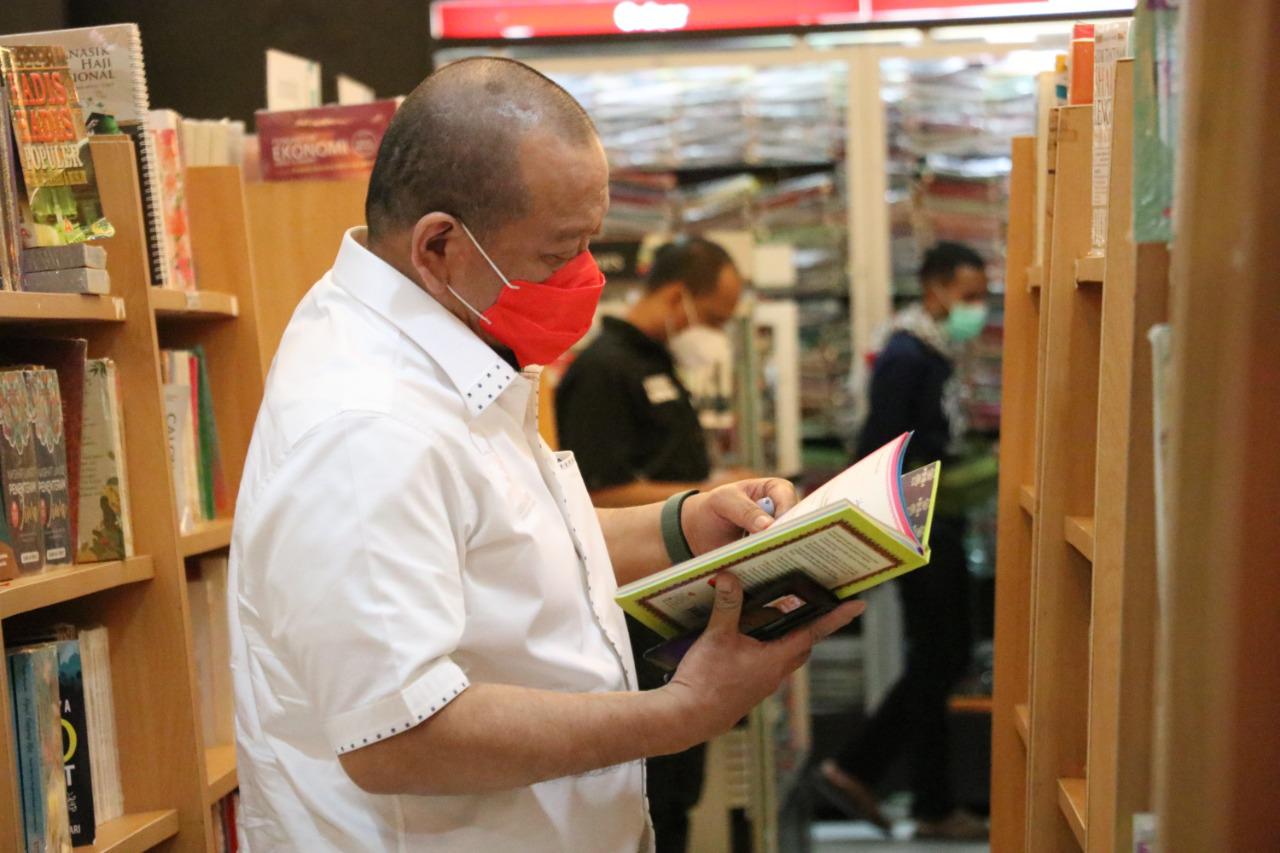 Manfaatkan Harbuknas 2021, Ketua DPD RI Ajak Masyarakat Tingkatkan Minat Baca