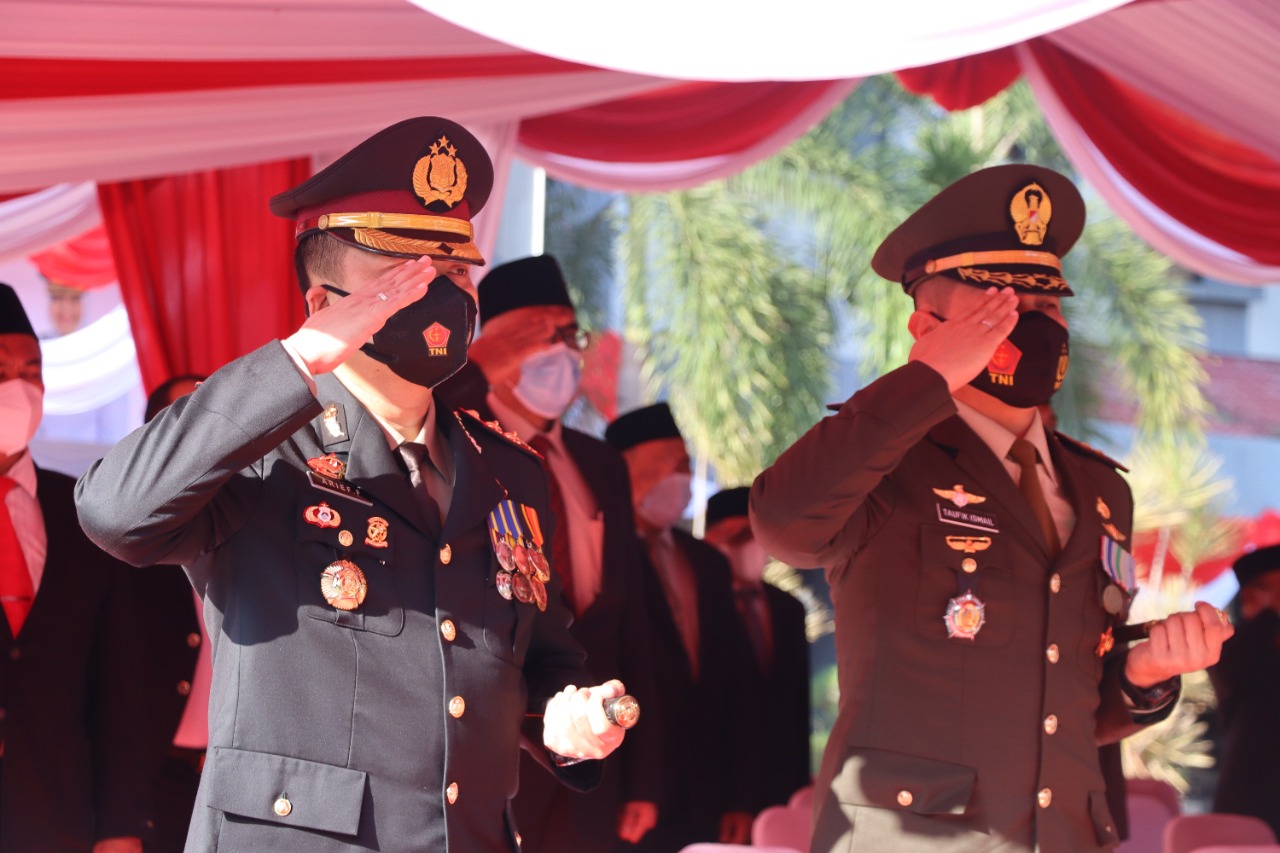 Kapolres Gresik, Hadiri HUT RI ke-76 Bertema Indonesia Tangguh Indonesia Tumbuh