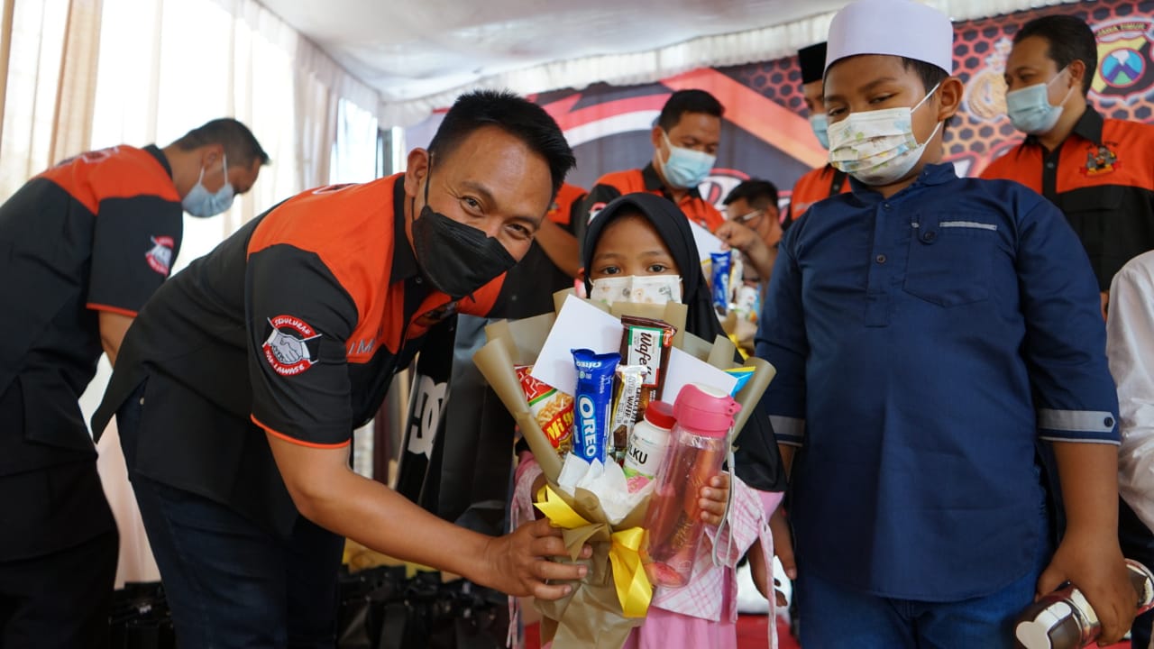 19 Tahun Mengabdi Untuk Negeri, Leting TTNT Polres Gresik Lakukan Baksos Kepada Anak Yatim Piatu.