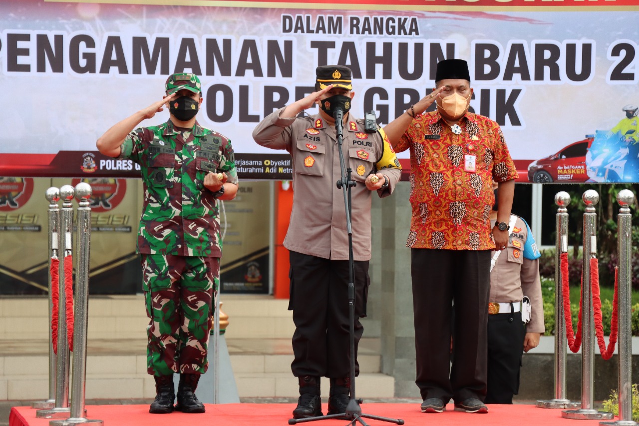 Ratusan Personel Polres Gresik, Amankan Malam Tahun di 4 Titik
