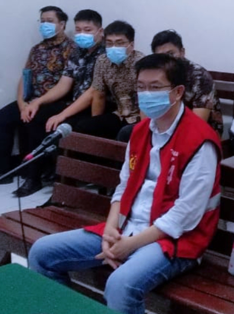 BUAT SURAT PALSU UNTUK KRIDIT DI BANK DANAMON SENILAI Rp. 24 MILIAR, LIM CHANDRA SUGIARTO DIBUI 3,5 TAHUN