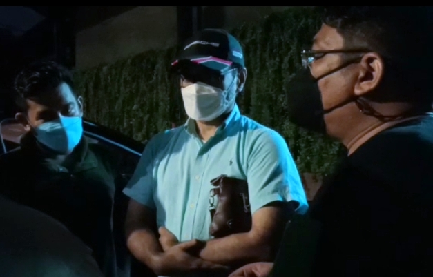 TIM TABUR KEJAGUNG DAN KEJATI, AMANKAN KOKO BURONAN KORUPSI BANK MANDIRI CABANG PRAPATAN. NEGARA DIRUGIKAN Rp. 120 MILIAR