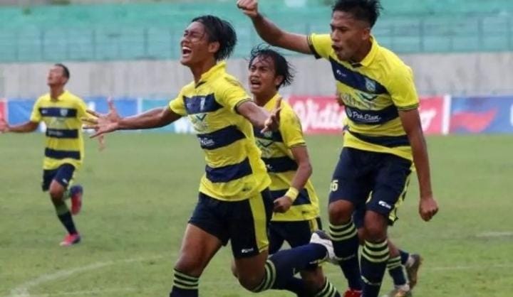 Gresik United lolos ke liga 2 nasional