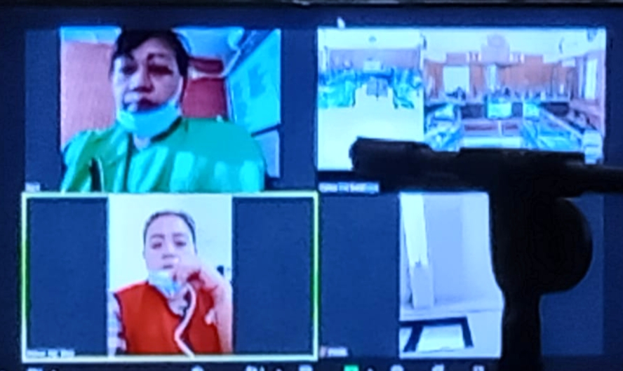 NYOLONG HP TEMANNYA, ANI WIDYAWATI DITANGKAP SAAT OPEN BO DI HOTEL