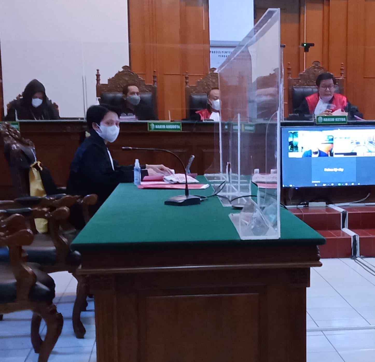 ANIAYA WANITA MENGENAI KEPALA, WAJAH DAN TELINGA, IWAN SUCIPTO DIVONIS 7 BULAN BUI