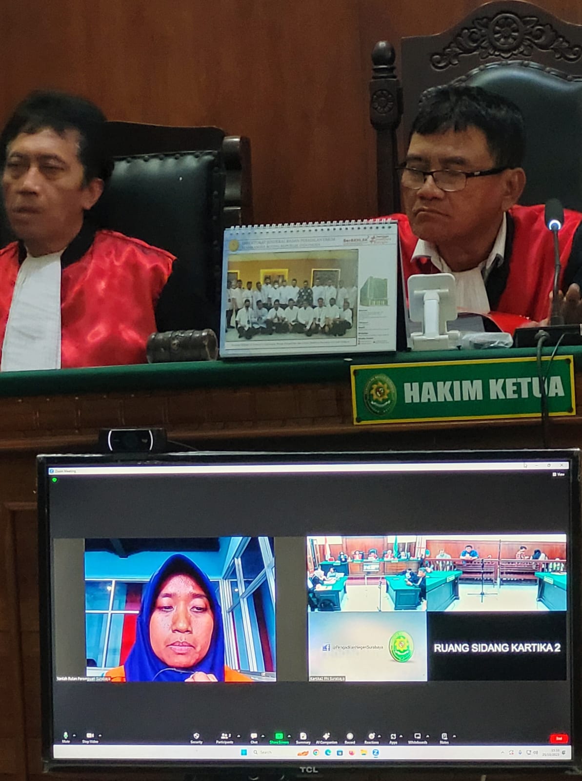 Embat Uang Gaji 50 Karyawan RRI Surabaya Rp361 Juta, Terdakwa Asteria Eka Yolanda Dihukum 22 Bulan Bui