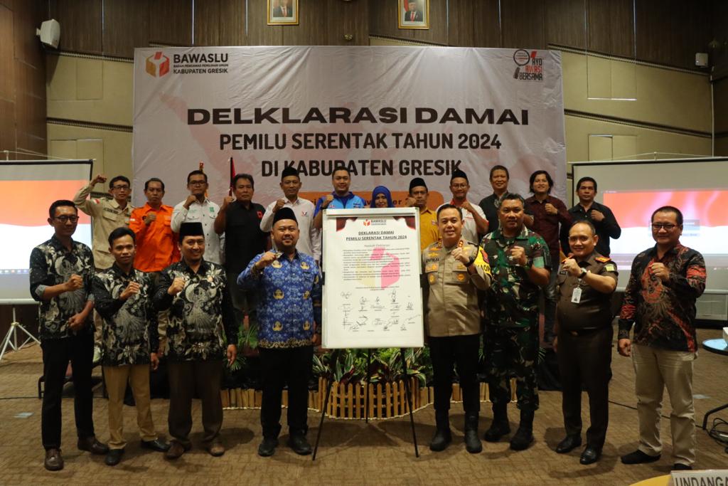 Kapolres Gresik Hadiri Deklarasi Damai Pemilu serentak tahun 2024 di Kabupaten Gresik
