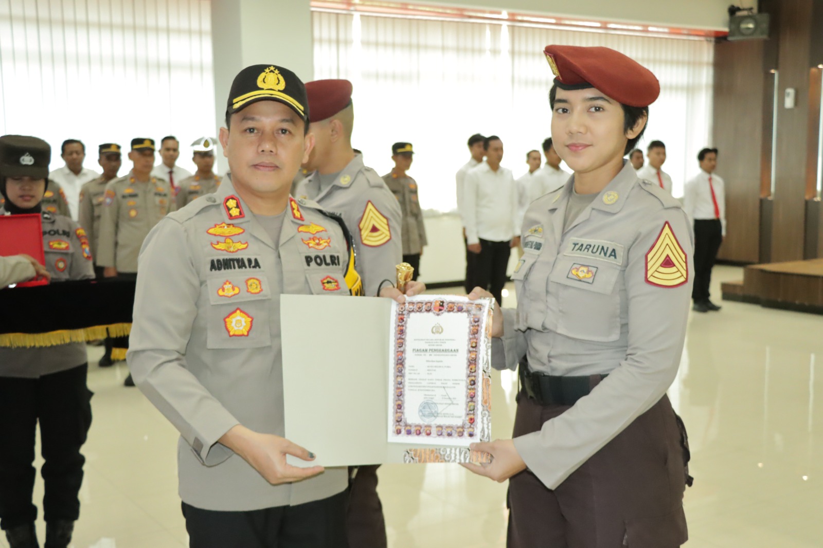 Upacara Penutupan Magang Taruna, Kapolres Gresik : Semoga Menjadi Sosok Polri Yang Profesional