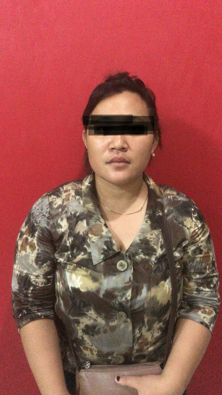 Prostitusi Seks 3s FFM Via Medsos, di Grebek Polrestabes Surabaya Saat Layani Tamu.