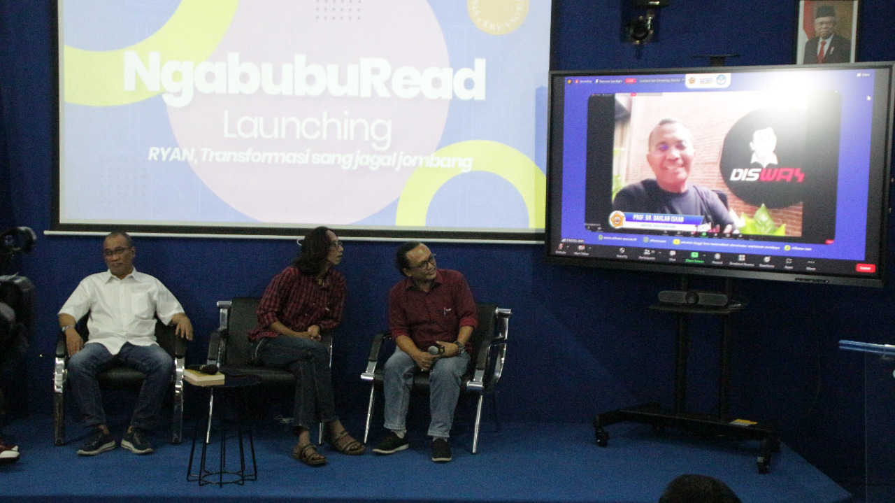 STIKOSA - AWS Gelar Bedah Buku Transformasi Ryan Sang Jagal 11 Orang