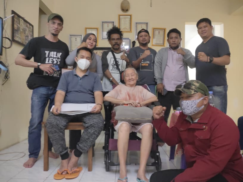 PWD Salurkan Bantuan untuk Janda Ajudan Presiden RI, Soekarno